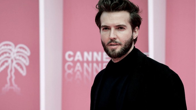 Guy Burnet Joins Melissa Barrera in STX Thriller ‘Bed Rest’